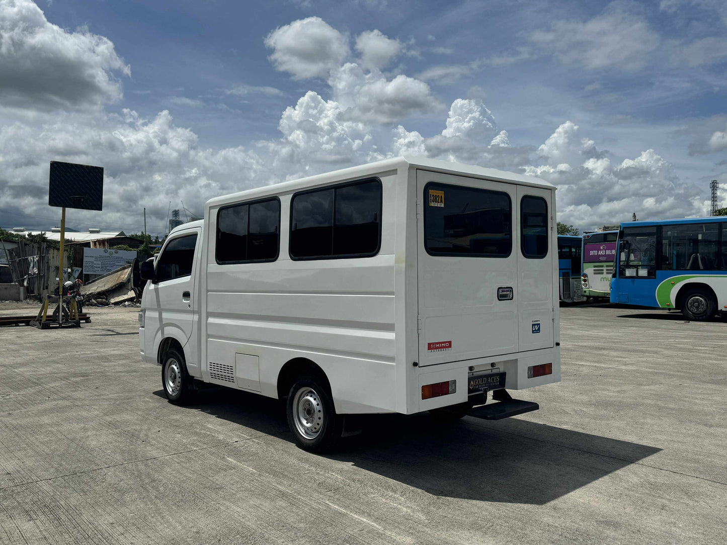 2022 SUZUKI CARRY CAB 1.5L MANUAL TRANSMISSION Gold Aces Car Display Center