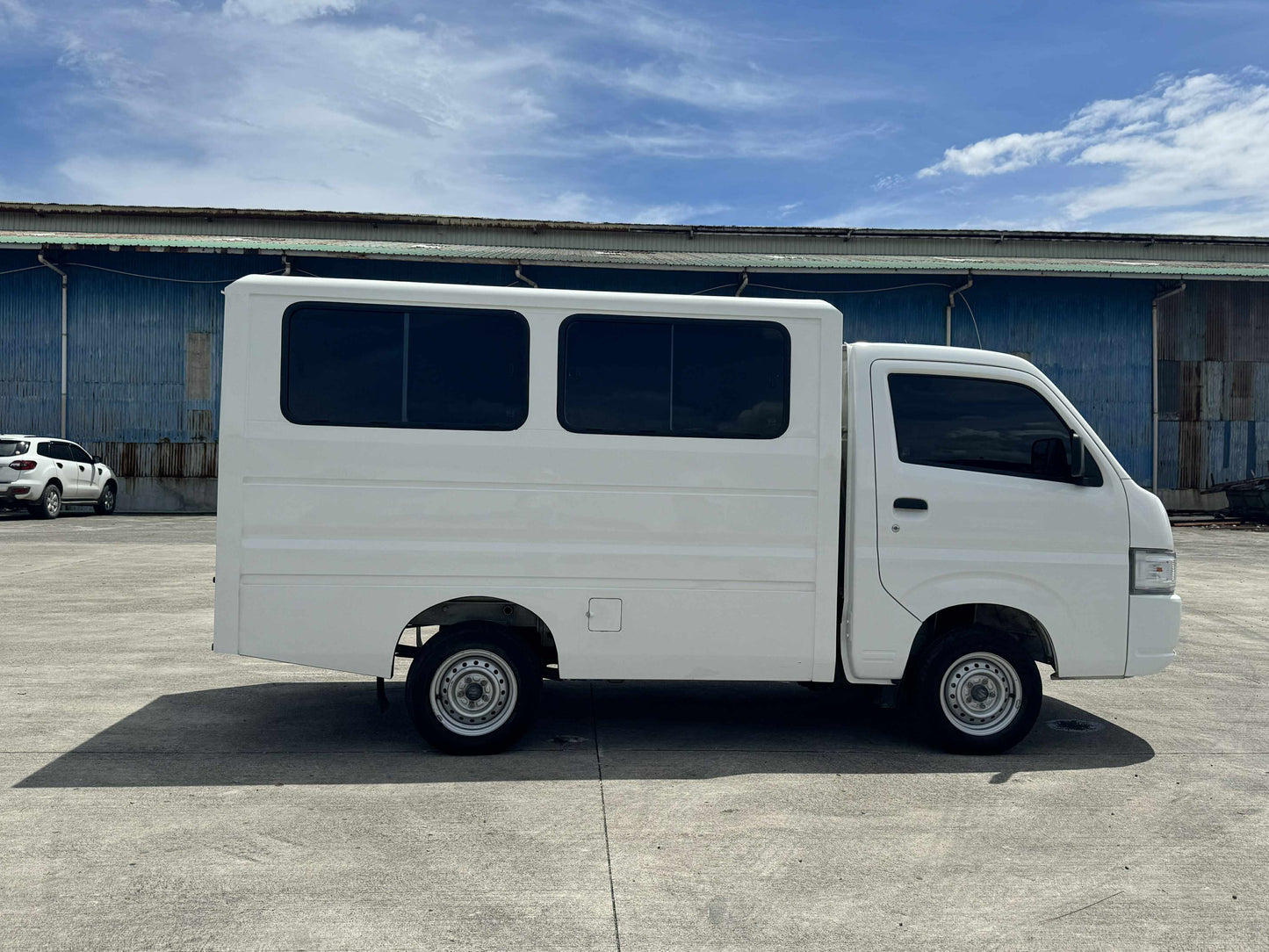 2022 SUZUKI CARRY CAB 1.5L MANUAL TRANSMISSION Gold Aces Car Display Center