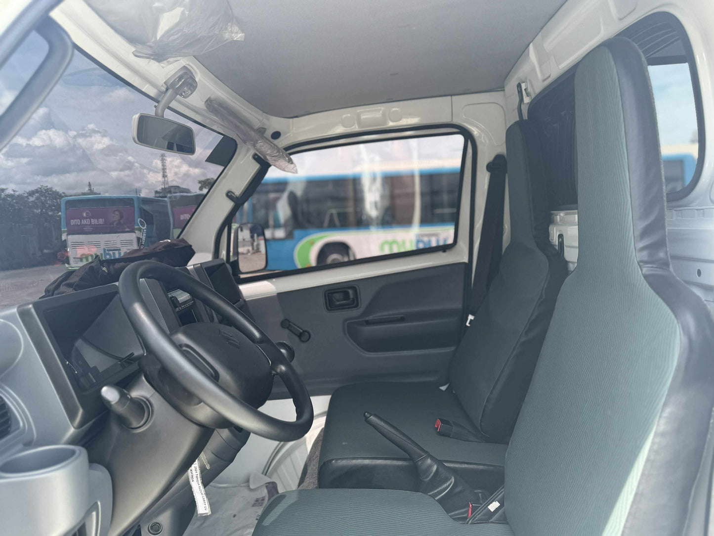 2022 SUZUKI CARRY CAB 1.5L MANUAL TRANSMISSION Gold Aces Car Display Center