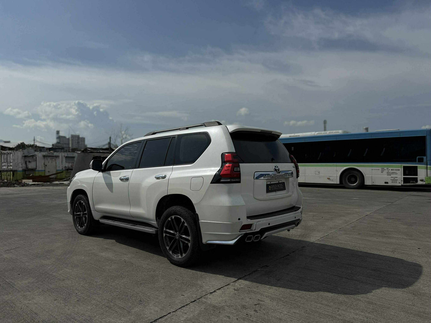 2013 TOYOTA PRADO 4.0L GAS 4X4 AUTOMATIC TRANSMISSION (59T KMS ONLY!) TOYOTA