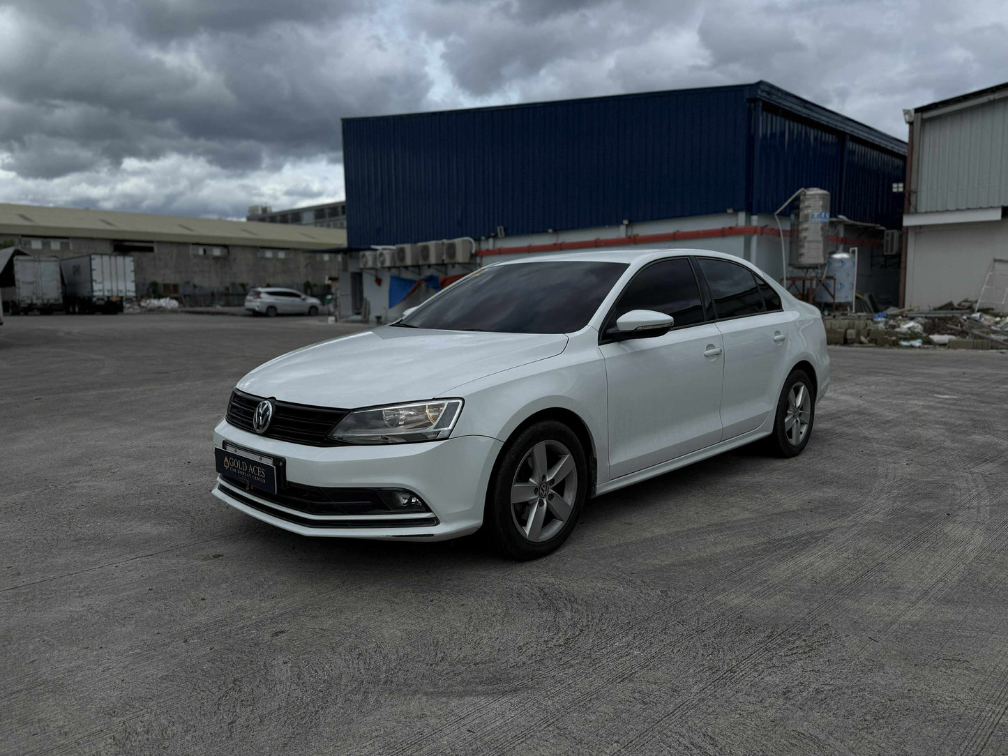2016 VOLKSWAGEN JETTA 1.6L DSL MANUAL TRANSMISSION Gold Aces Car Display Center