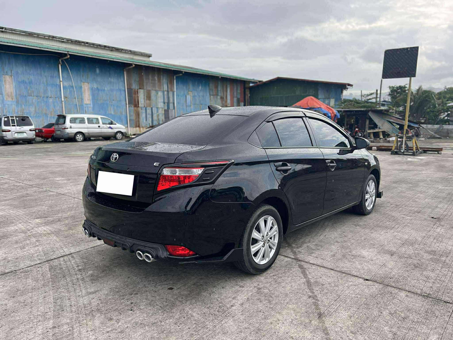2018 TOYOTA VIOS 1.3L E AUTOMATIC TRANSMISSION Gold Aces Car Display Center