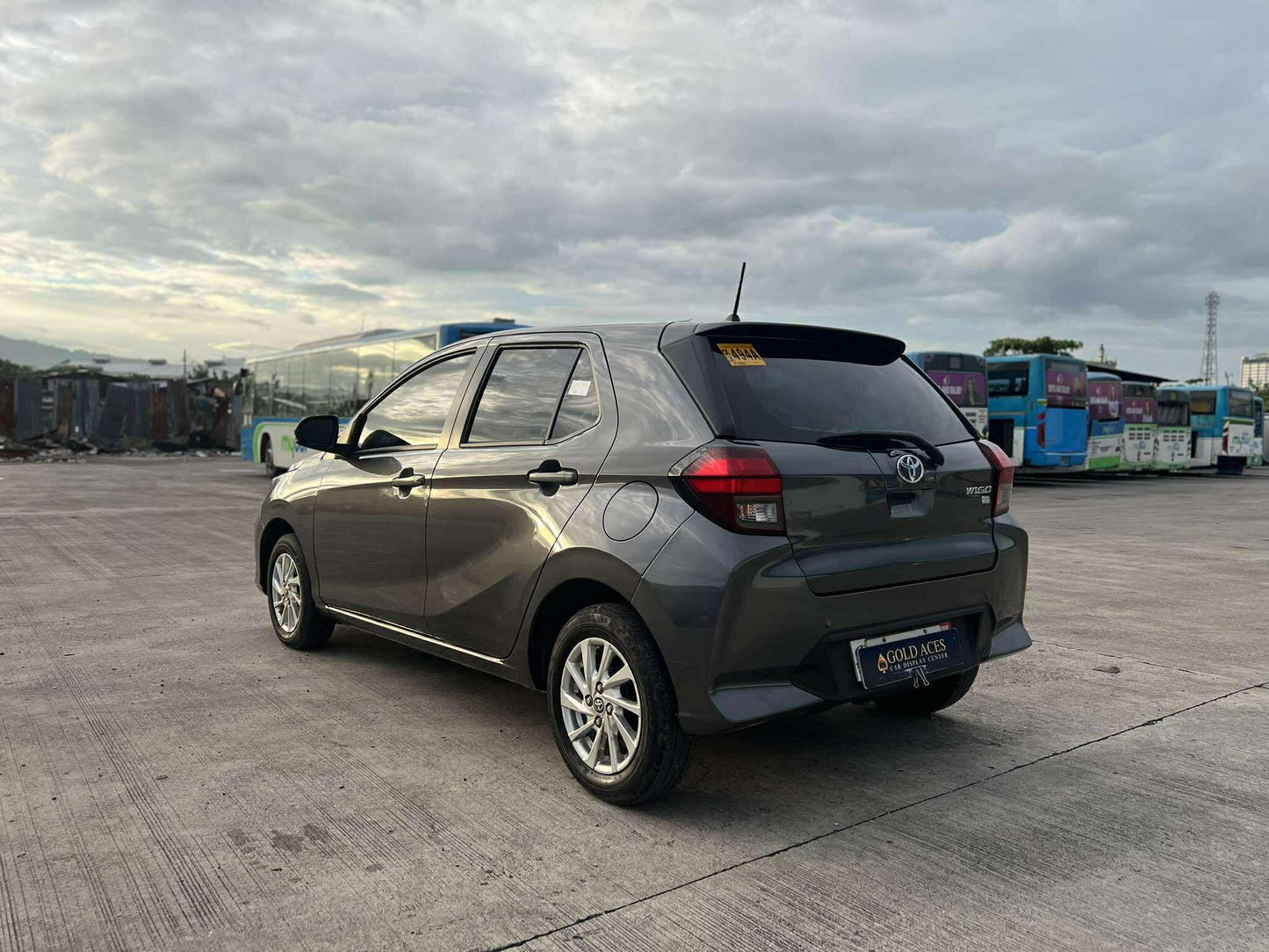 2025 TOYOTA WIGO G 1.0L AUTOMATIC TRANSMISSION (6T KMS ONLY!) Gold Aces Car Display Center