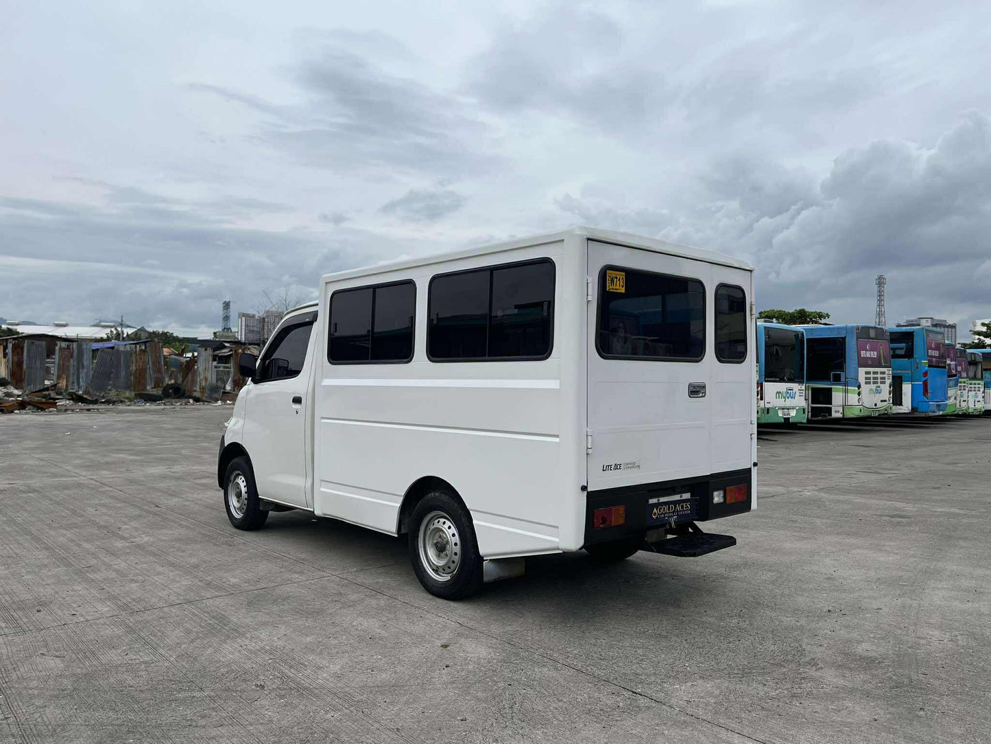 2023 TOYOTA LITEACE FX 1.5L MANUAL TRANSMISSION Gold Aces Car Display Center