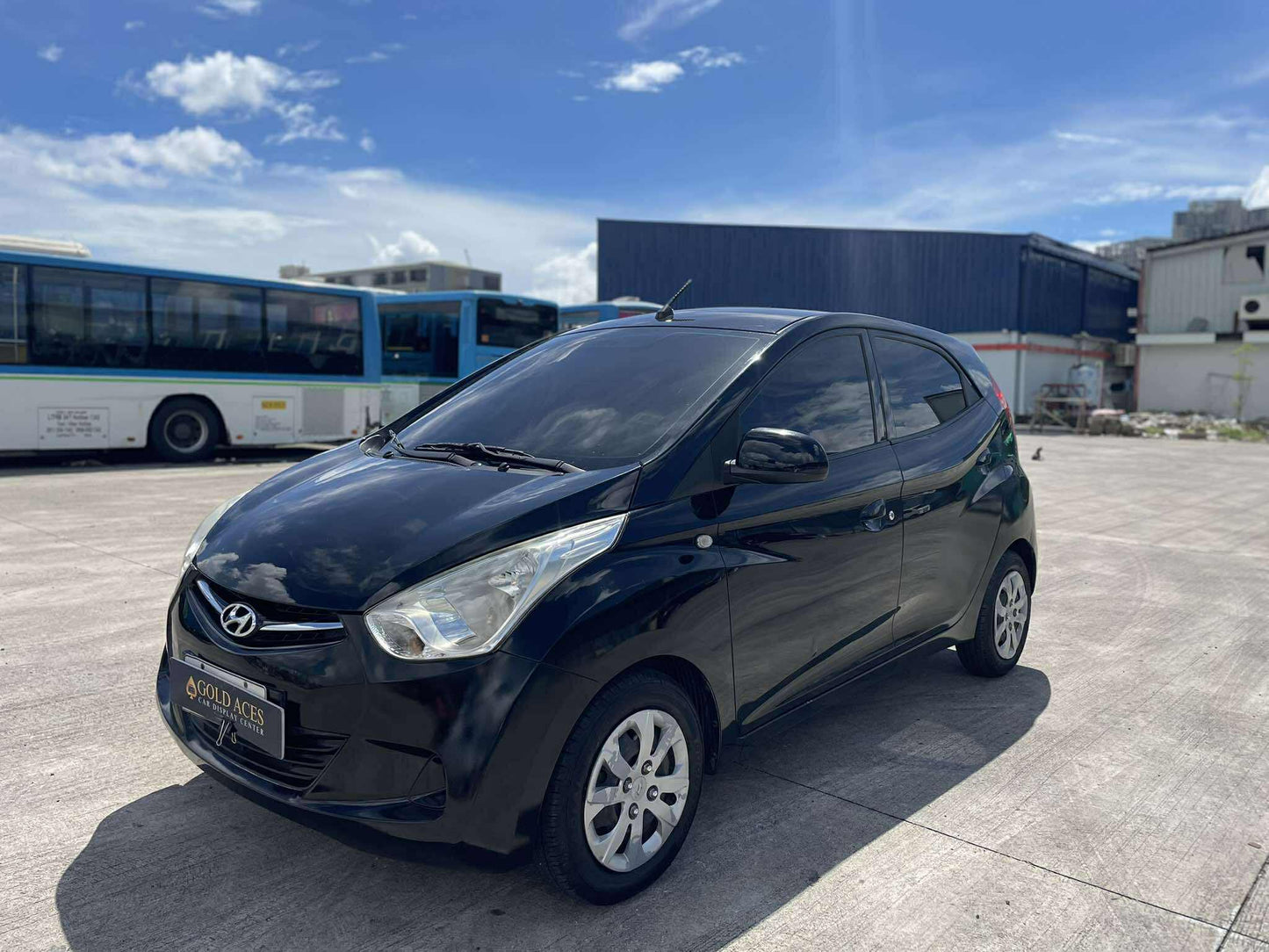 2017 HYUNDAI EON GLX 0.8L MANUAL TRANSMISION Gold Aces Car Display Center