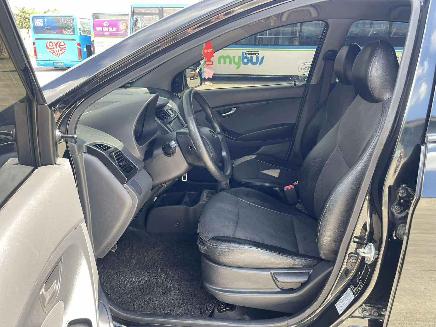 2017 HYUNDAI EON GLX 0.8L MANUAL TRANSMISION Gold Aces Car Display Center