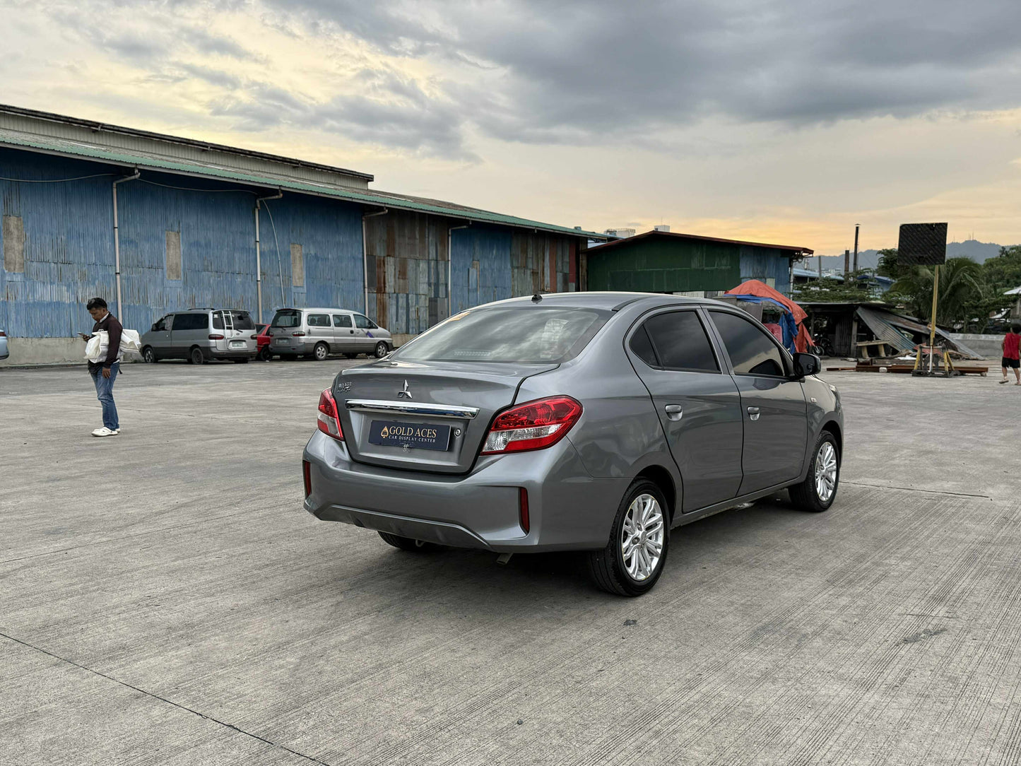2023 MITSUBISHI MIRAGE G4 GLX 1.2L AUTOMATIC TRANSMISSION (7T KMS ONLY!) Gold Aces Car Display Center