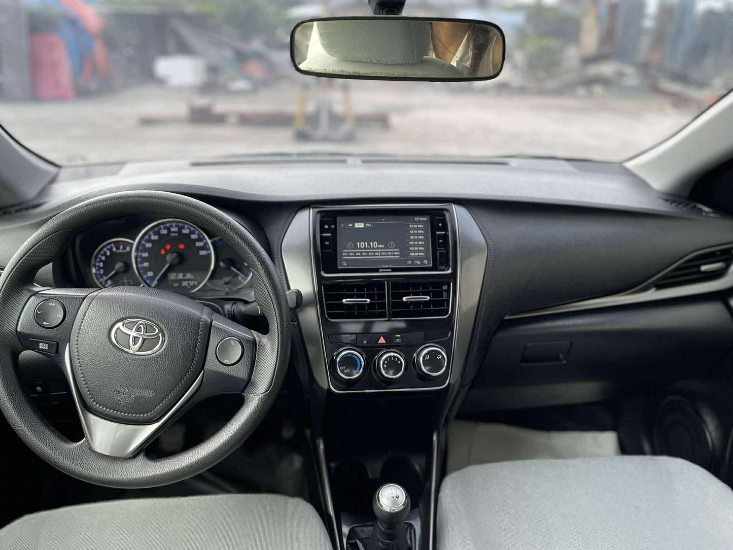 2022 TOYOTA VIOS 1.3L E MANUAL TRANSMISSION Gold Aces Car Display Center