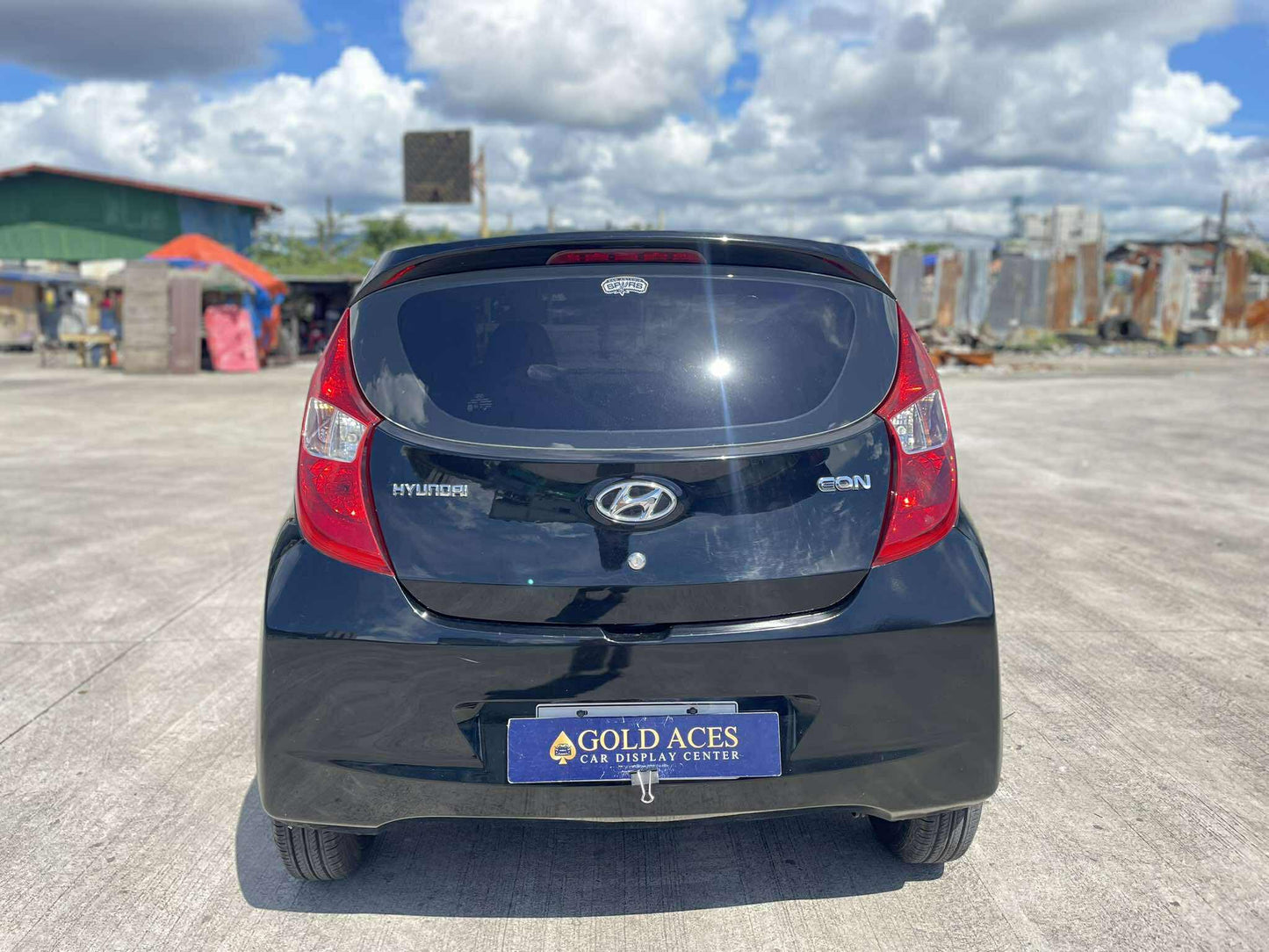 2017 HYUNDAI EON GLX 0.8L MANUAL TRANSMISION Gold Aces Car Display Center