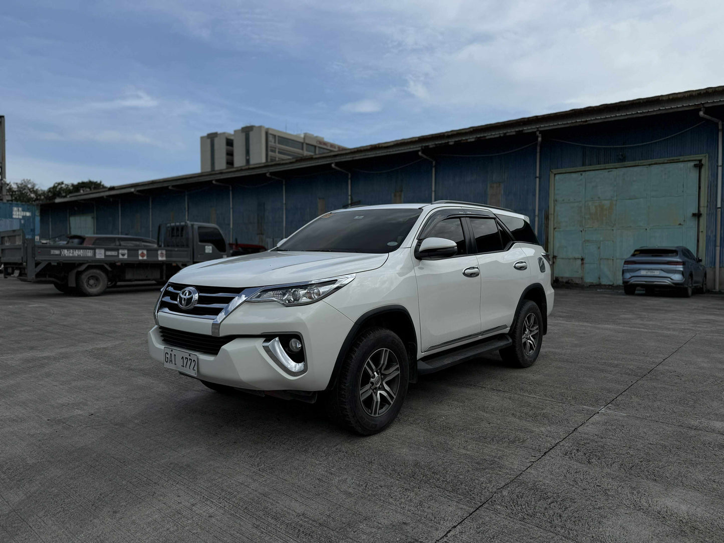 2018 TOYOTA FORTUNER 2.4L G 4X2 MANUAL TRANSMISSION Gold Aces Car Display Center