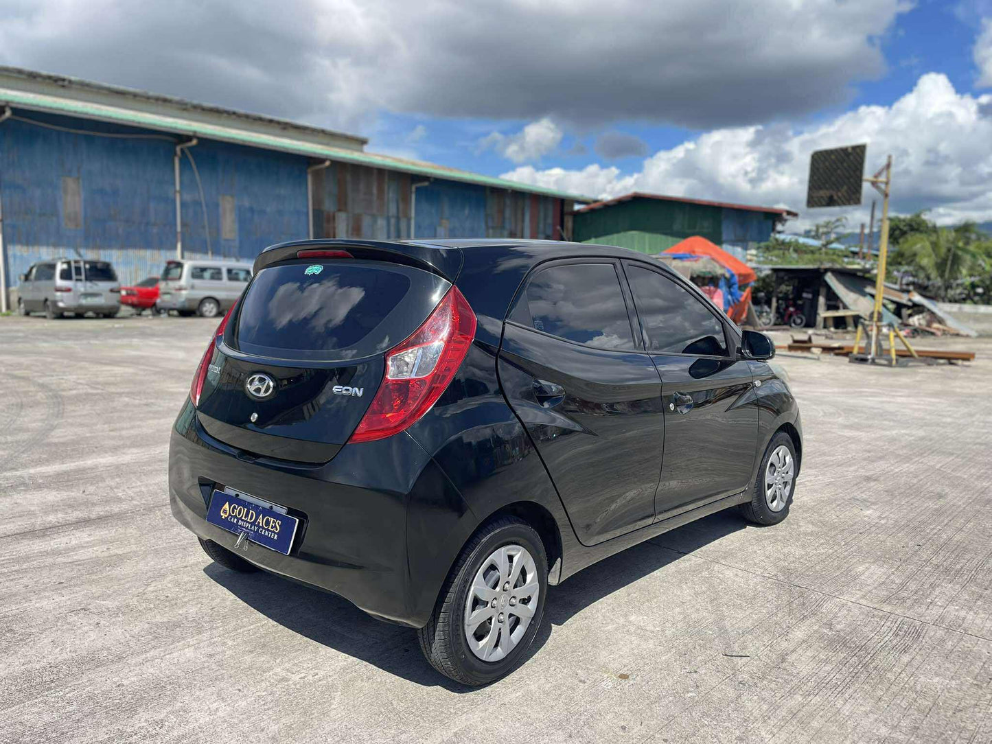 2017 HYUNDAI EON GLX 0.8L MANUAL TRANSMISION Gold Aces Car Display Center