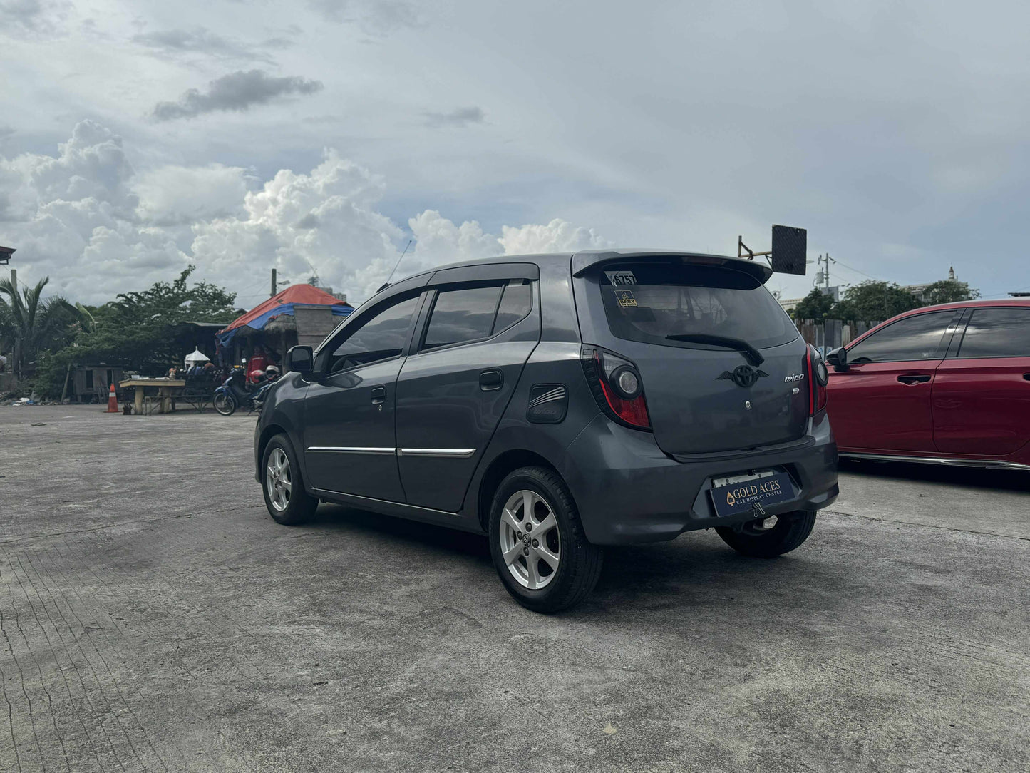 2015 TOYOTA WIGO G 1.0L AUTOMATIC TRANSMISSION Gold Aces Car Display Center