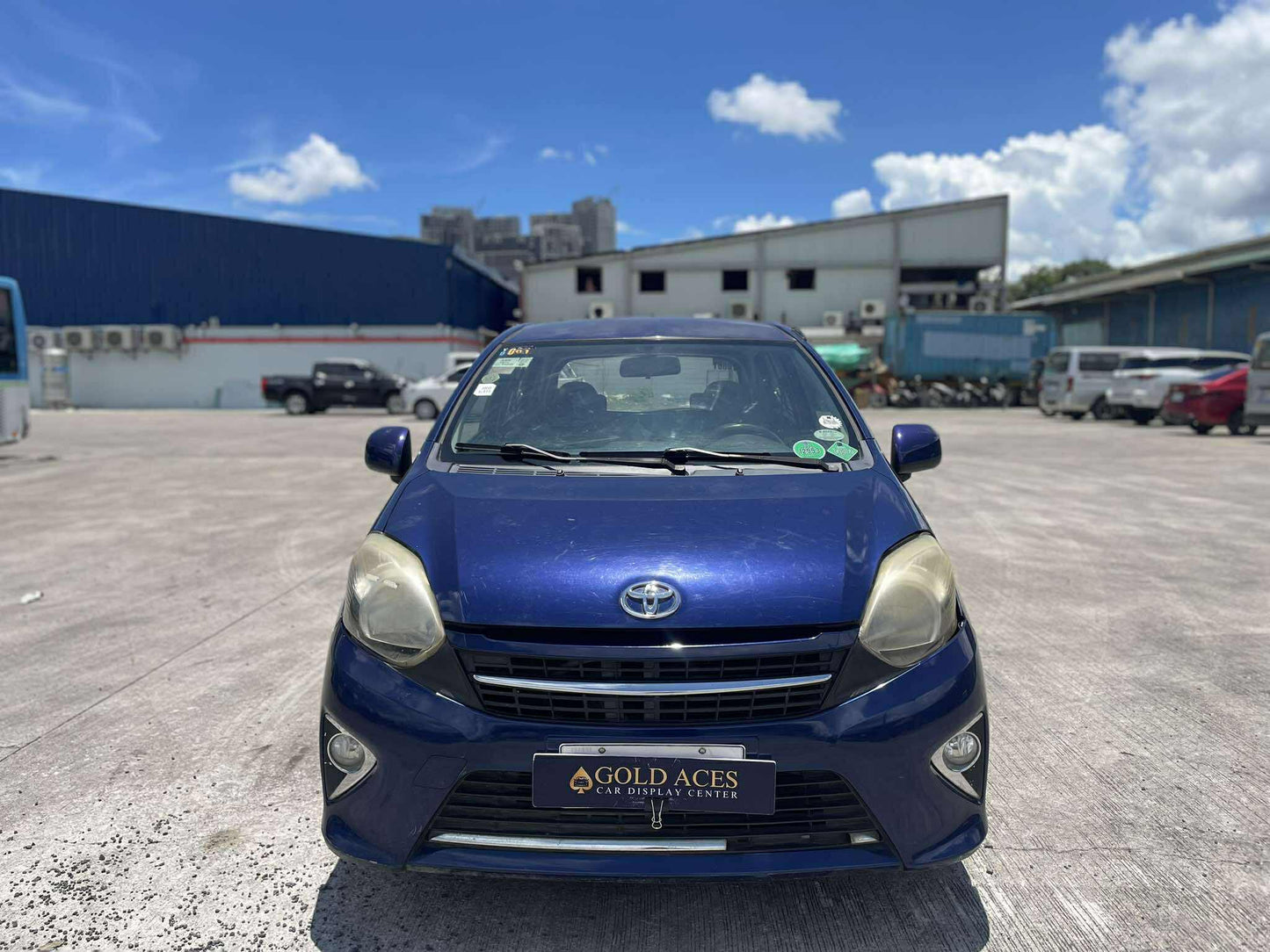 2015 TOYOTA WIGO G 1.0L AUTOMATIC TRANSMISSION Gold Aces Car Display Center