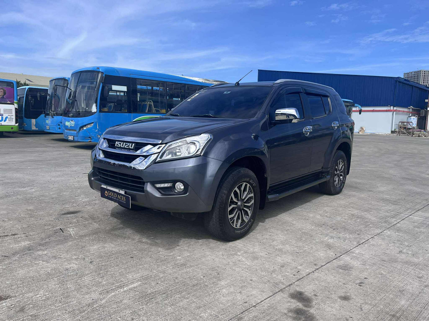 2017 ISUZU MUX LS 3.0L AUTOMATIC TRANSMISSION Gold Aces Car Display Center