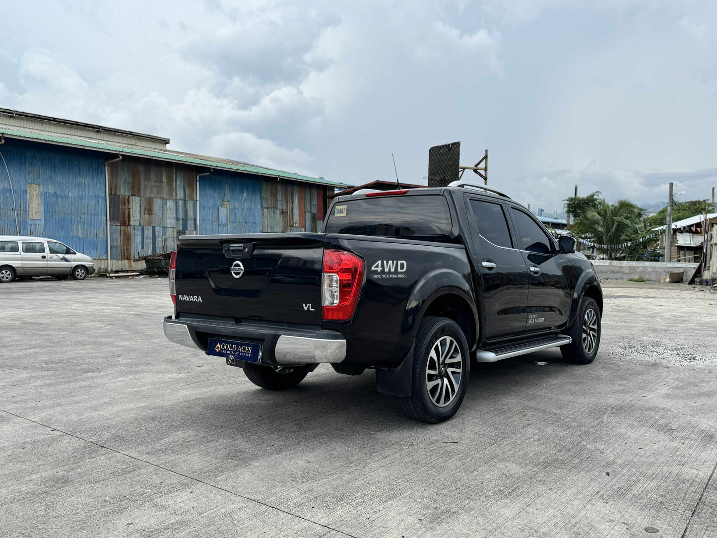 2020 NISSAN NAVARA 2.5L4X4 VL AUTOMATIC TRANSMISSION Gold Aces Car Display Center