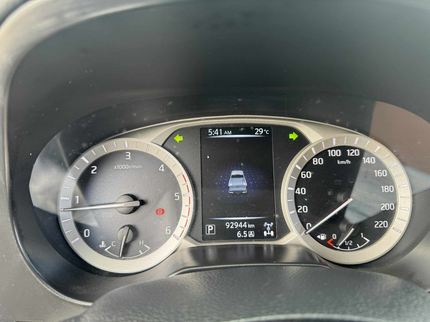 2018 NISSAN NAVARA 2.5L4X2 VL AUTOMATIC TRANSMISSION Gold Aces Car Display Center