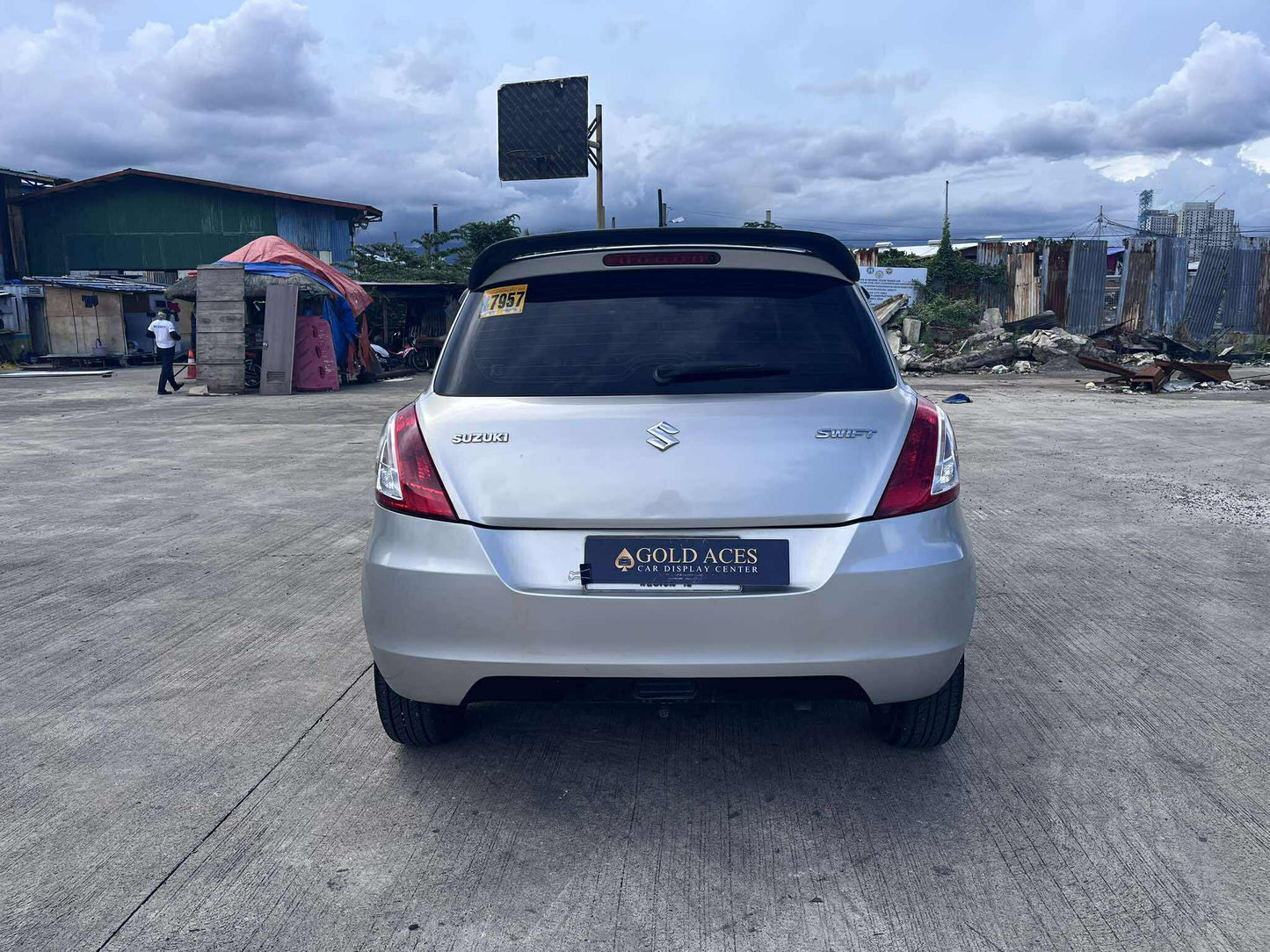 2015 SUZUKI SWIFT 1.2L AUTOMATIC TRANSMISSION Gold Aces Car Display Center