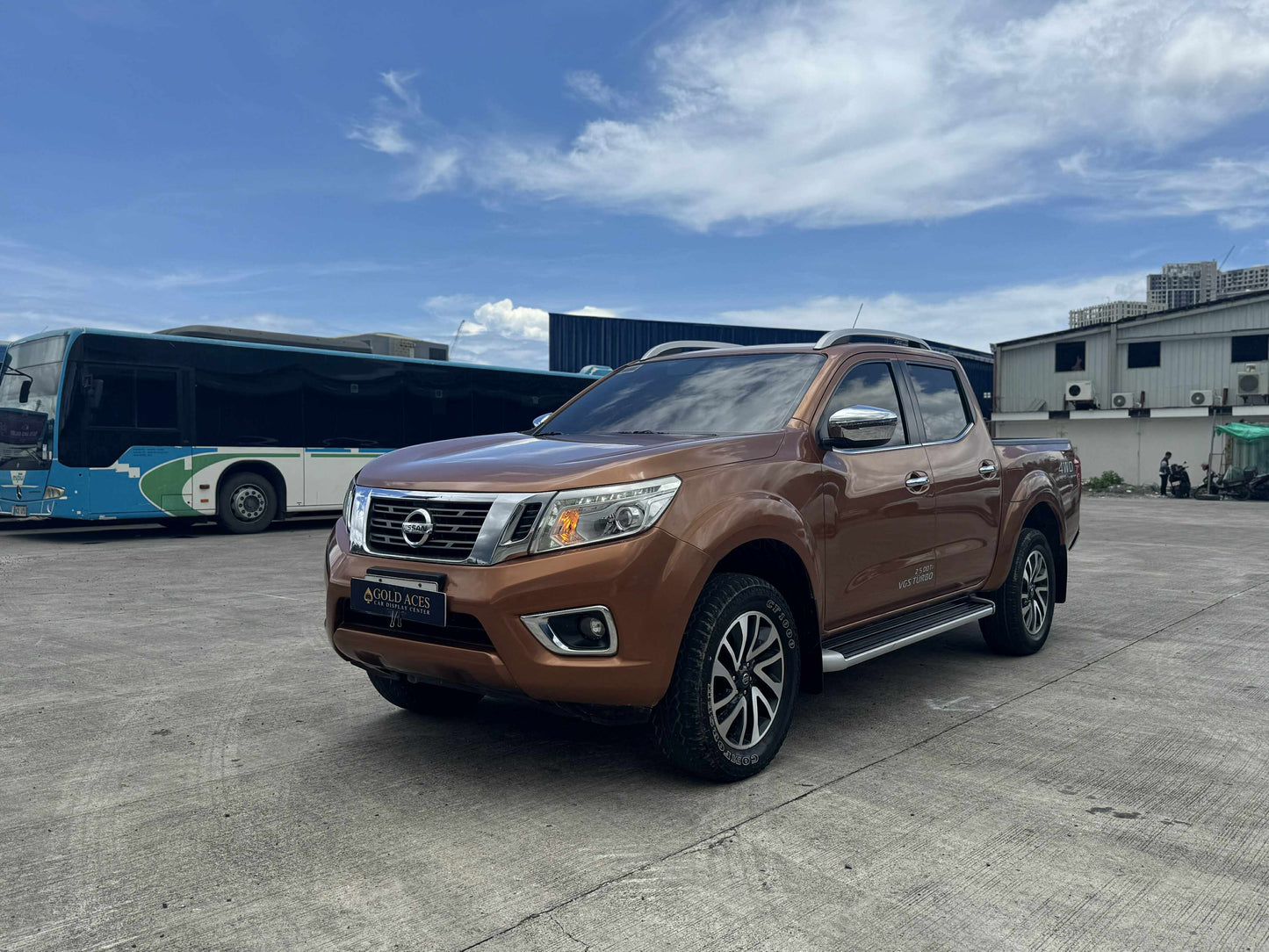2018 NISSAN NAVARA 2.5L4X2 VL AUTOMATIC TRANSMISSION Gold Aces Car Display Center