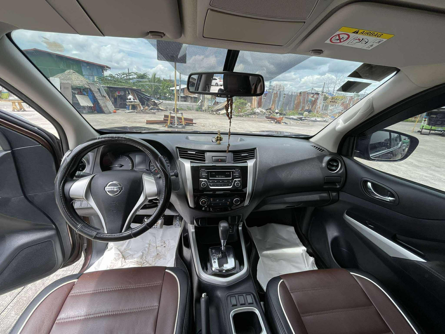 2023 NISSAN NAVARA 2.5L 4X2 VE AUTOMATIC TRANSMISSION (18T KMS ONLY!) Gold Aces Car Display Center