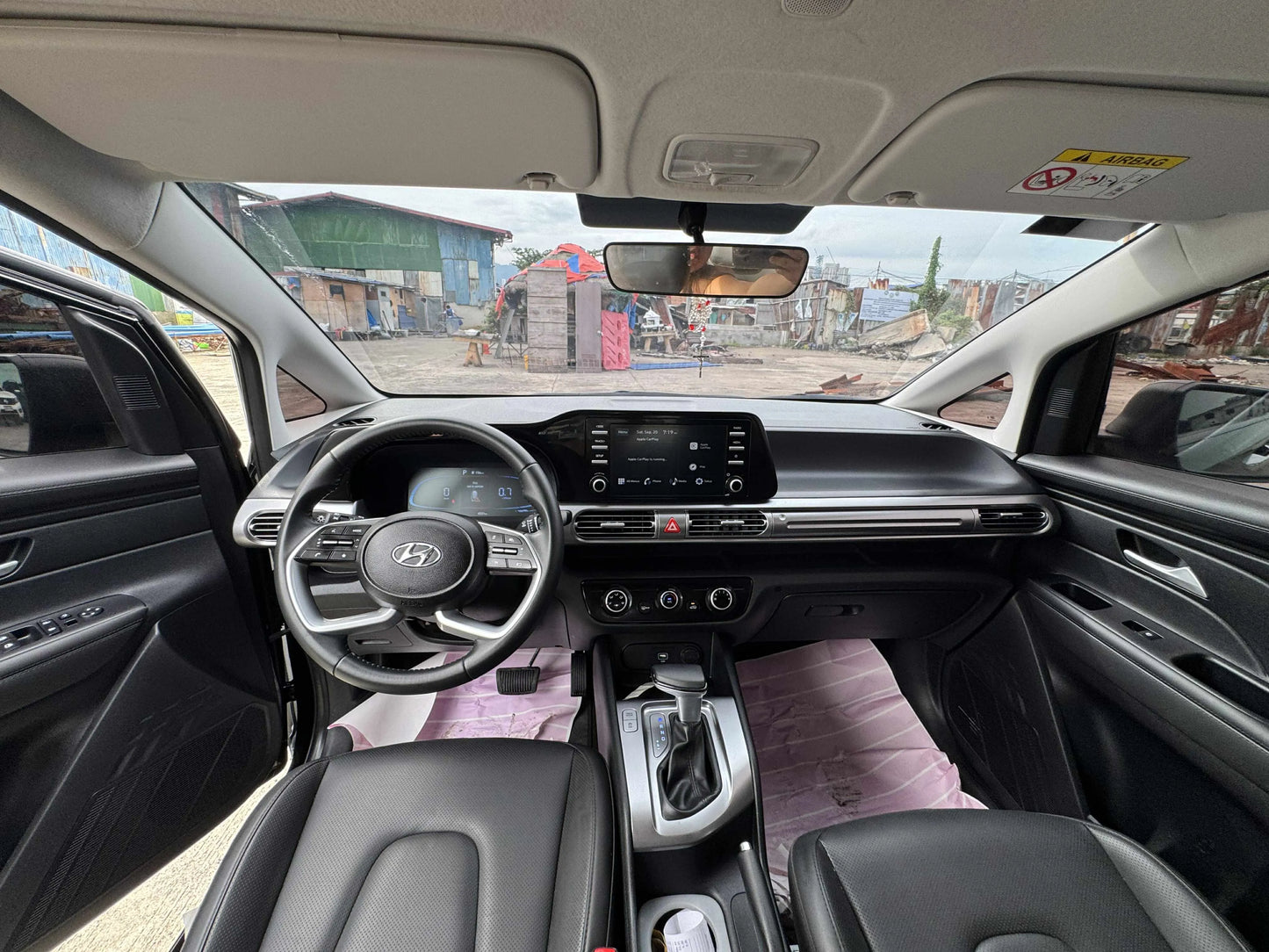 2024 HYUNDAI STARGAZER 1.5 GLS GAS AUTOMATIC TRANSMISSION (4T KMS ONLY!) Gold Aces Car Display Center