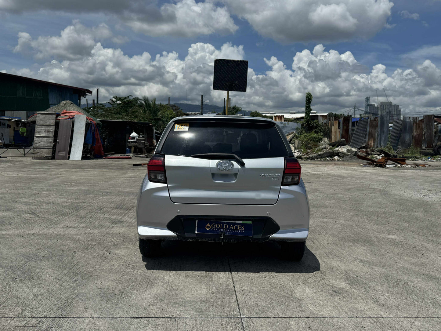 2024 TOYOTA WIGO G 1.0L AUTOMATIC TRANSMISSION (8T KMS ONLY!) Gold Aces Car Display Center