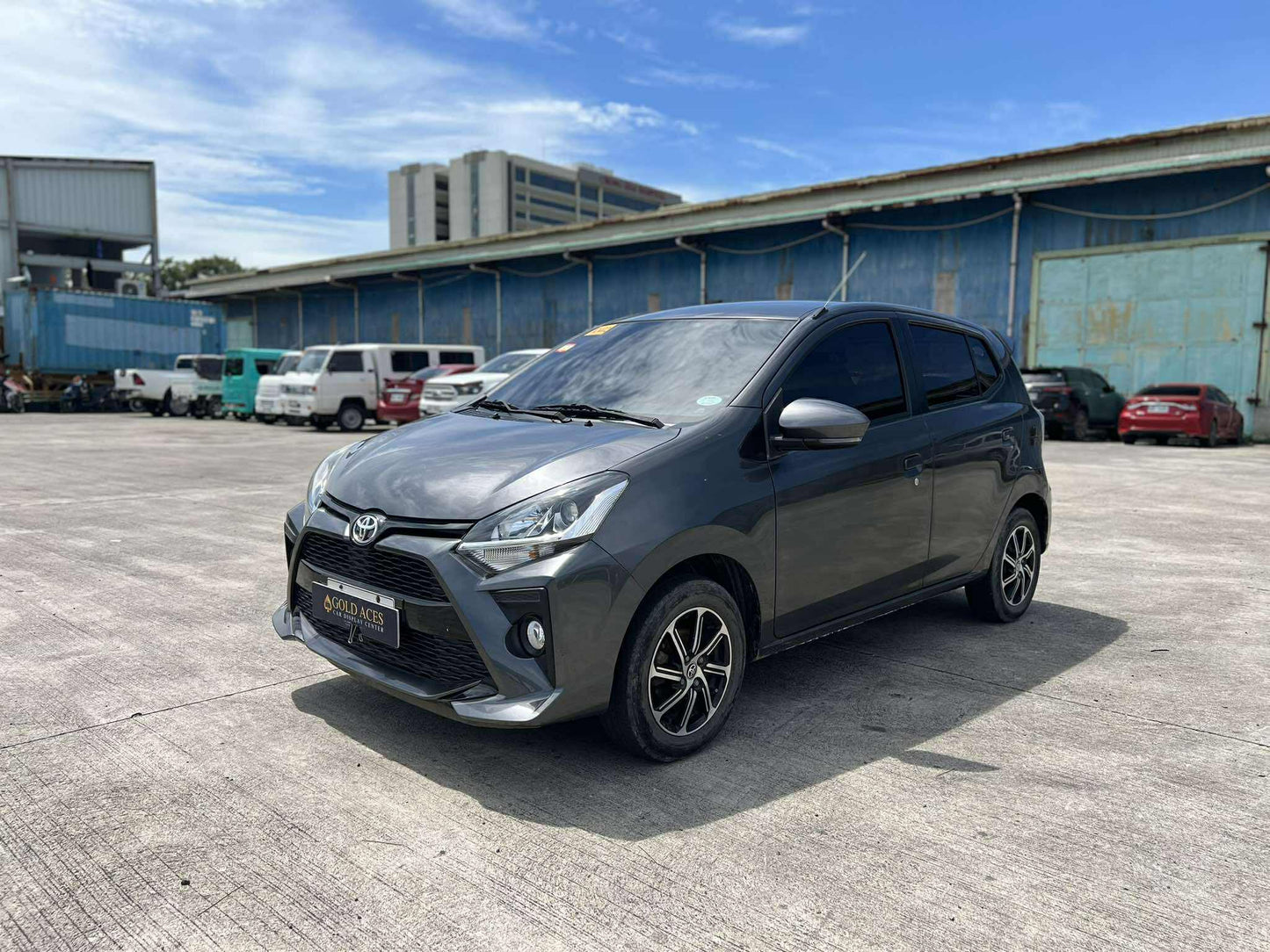 2022 ACQ TOYOTA WIGO G 1.0L MANUAL TRANSMISSION (8T KMS ONLY!) Gold Aces Car Display Center
