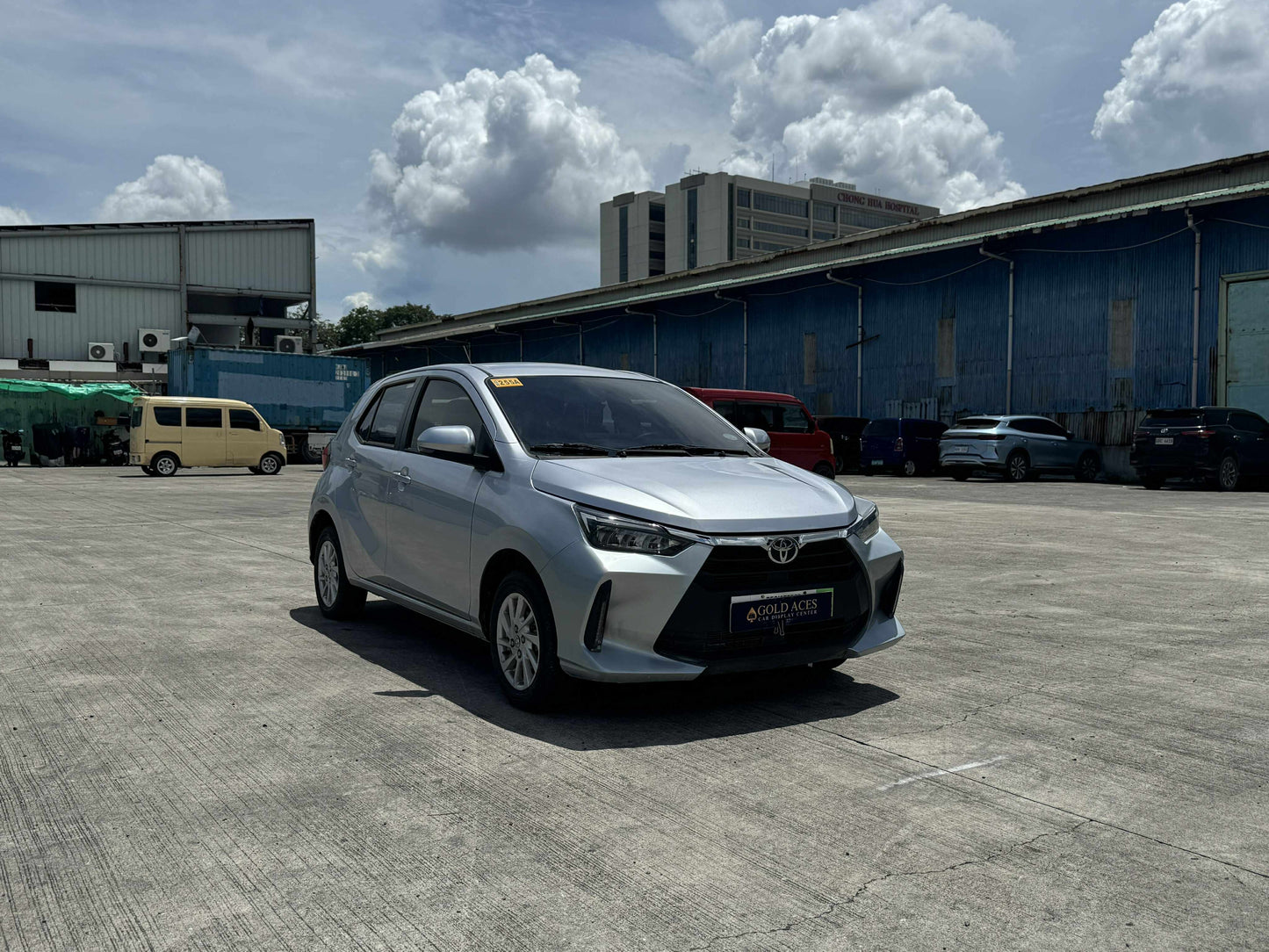 2024 TOYOTA WIGO G 1.0L AUTOMATIC TRANSMISSION (8T KMS ONLY!) Gold Aces Car Display Center