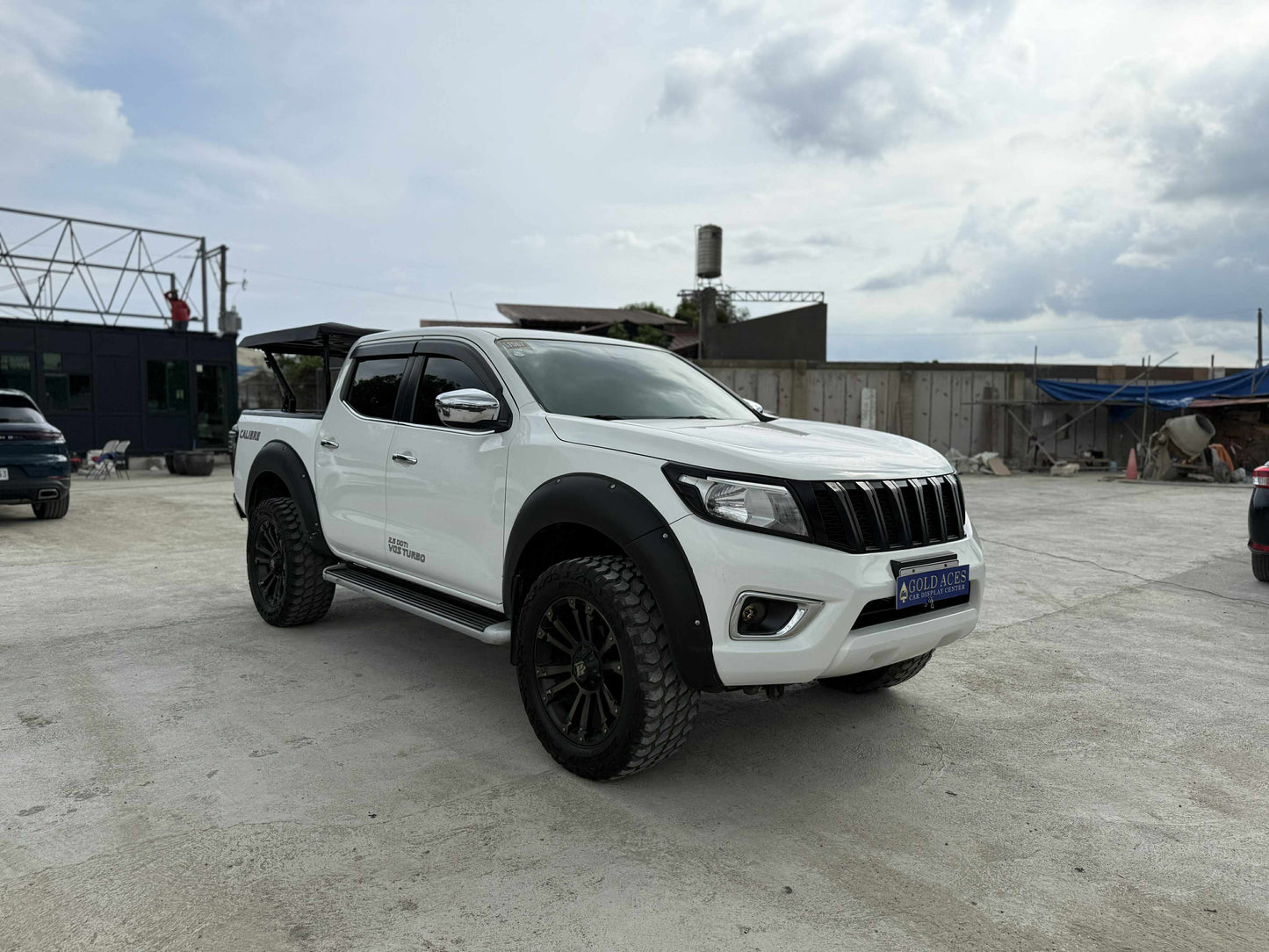 2018 NISSAN NAVARA 2.5L 4X2 EL MANUAL TRANSMISSION Gold Aces Car Display Center