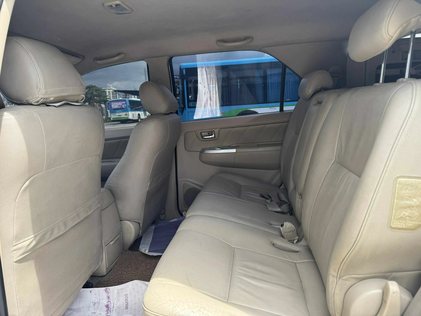 2007 TOYOTA FORTUNER 3.0L 4X4 AUTOMATIC TRANSMISSION Gold Aces Car Display Center