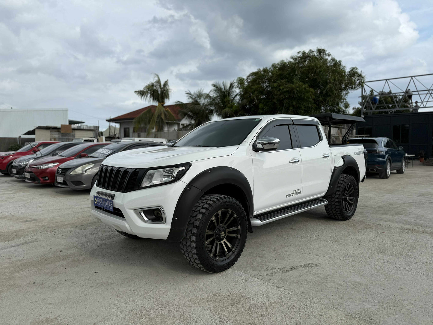 2018 NISSAN NAVARA 2.5L 4X2 EL MANUAL TRANSMISSION Gold Aces Car Display Center