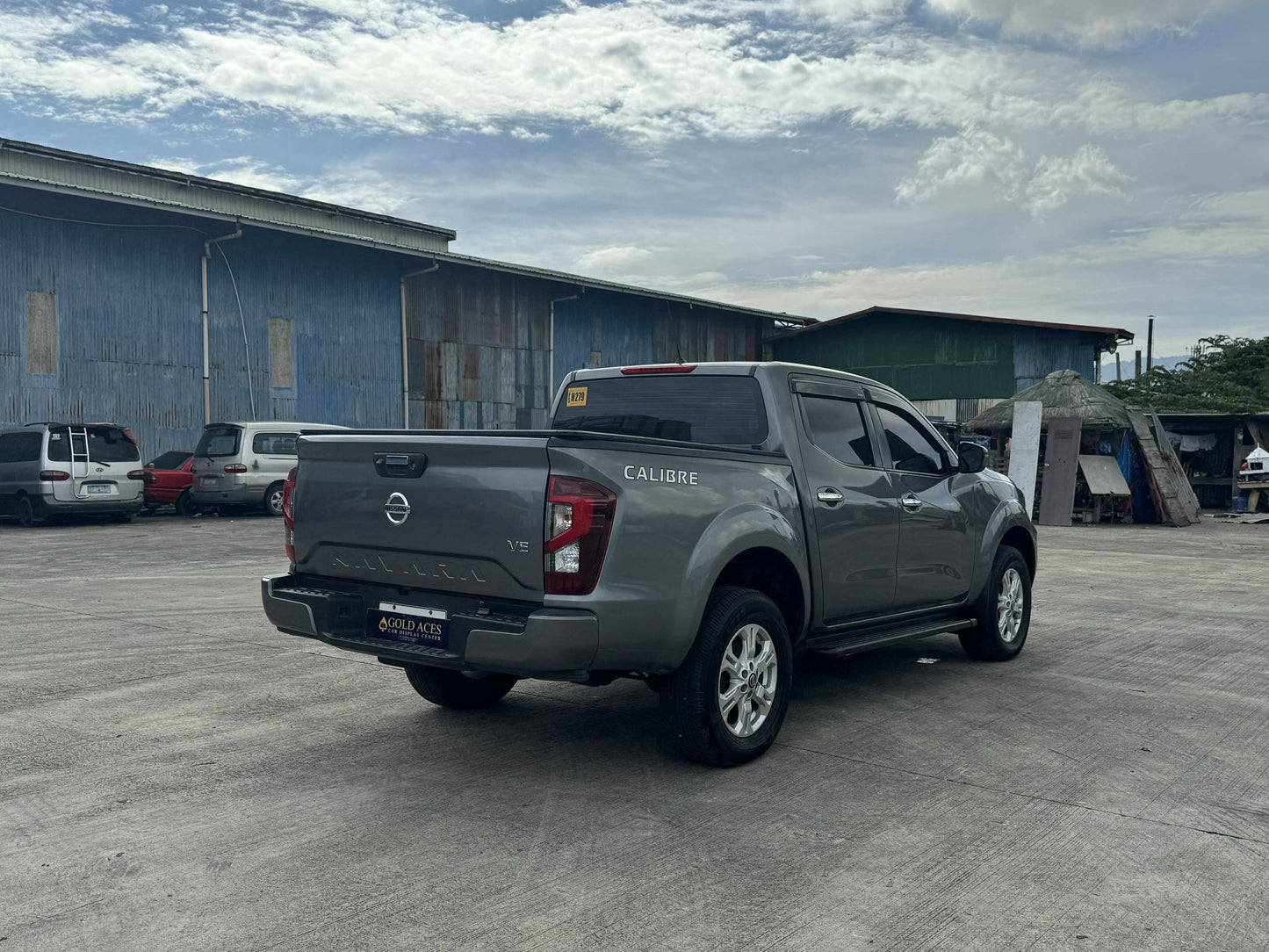 2023 NISSAN NAVARA 2.5L 4X2 VE AUTOMATIC TRANSMISSION (18T KMS ONLY!) Gold Aces Car Display Center