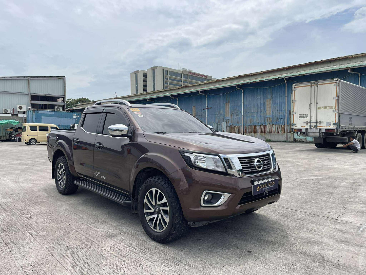2023 NISSAN NAVARA 2.5L 4X2 VE AUTOMATIC TRANSMISSION (18T KMS ONLY!) Gold Aces Car Display Center