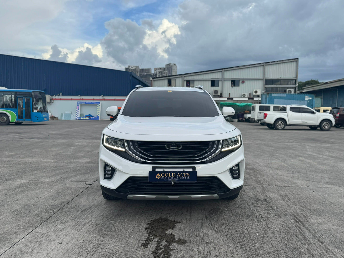 2022 GEELY OKAVANGO URBAN 1.5L AUTOMATIC TRANSMISSION (32T KMS ONLY!) Gold Aces Car Display Center