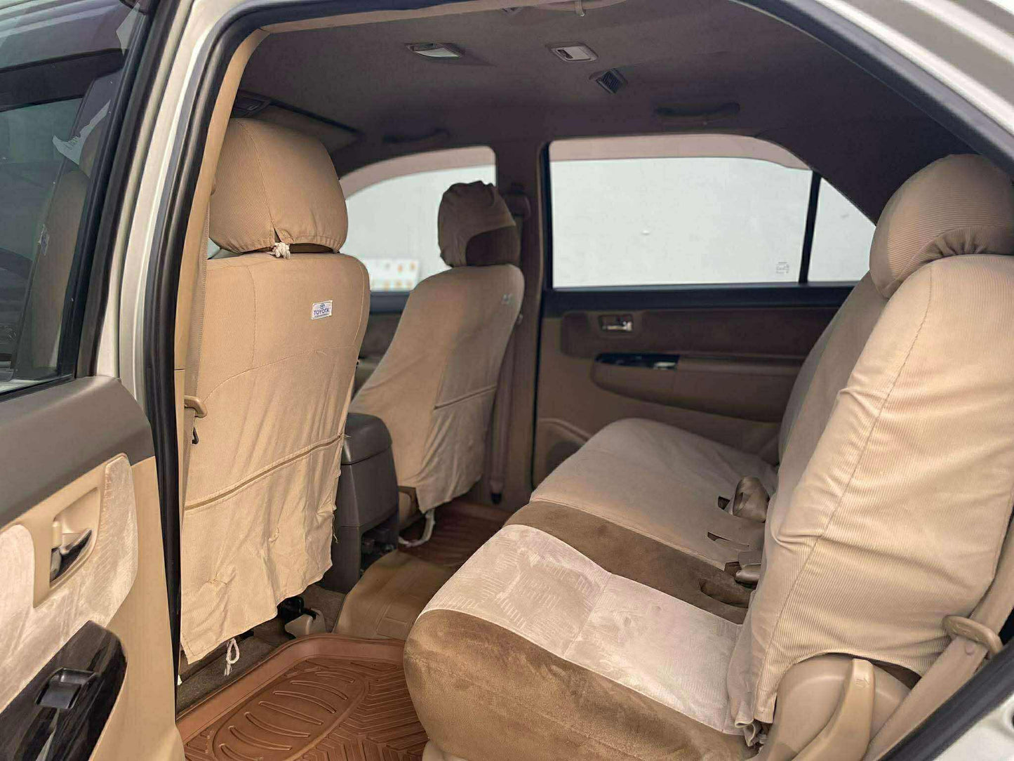 2013 TOYOTA FORTUNER 2.5L G 4X2 MANUAL TRANSMISSION Gold Aces Car Display Center