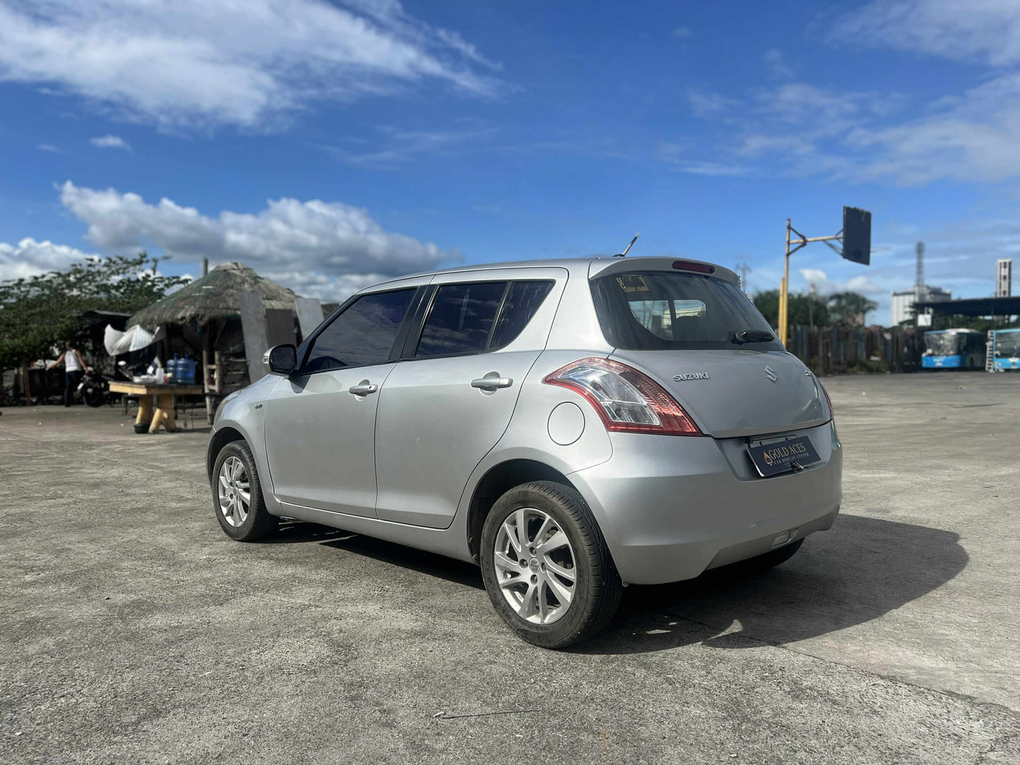 2015 SUZUKI SWIFT 1.2L AUTOMATIC TRANSMISSION Gold Aces Car Display Center