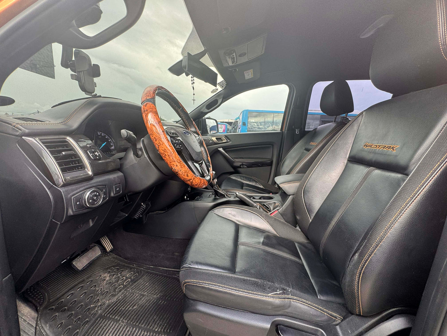 2020 FORD RANGER WILDTRAK 2.0L 4X2 DSL AUTOMATIC TRANSMISSION Gold Aces Car Display Center