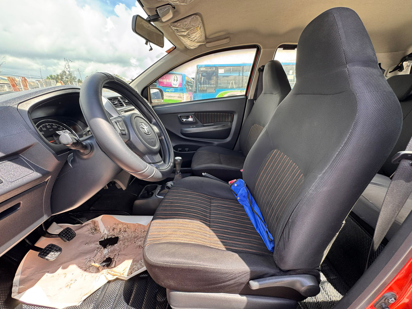 2018 TOYOTA WIGO G 1.0L MANUAL TRANSMISSION Gold Aces Car Display Center