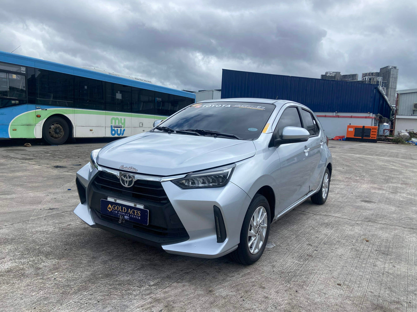 2025 TOYOTA WIGO G 1.0L CVT AUTOMATIC TRANSMISSION Gold Aces Car Display Center