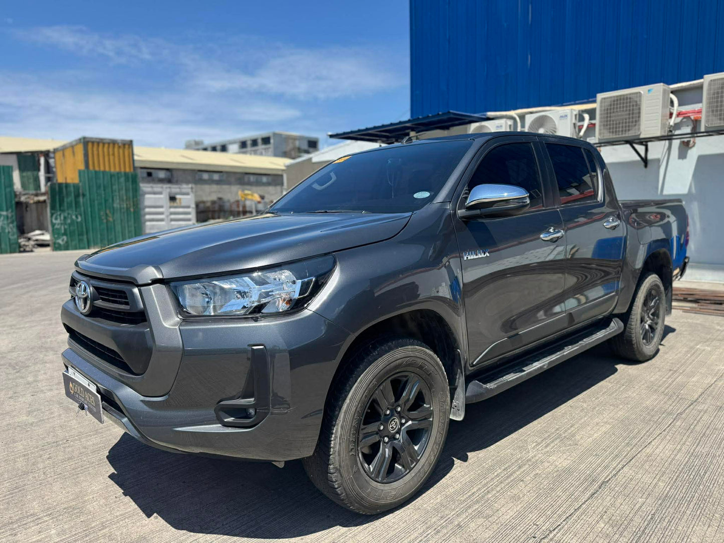 2024 TOYOTA HILUX E 2.4L AUTOMATIC TRANSMISSION Gold Aces Car Display Center