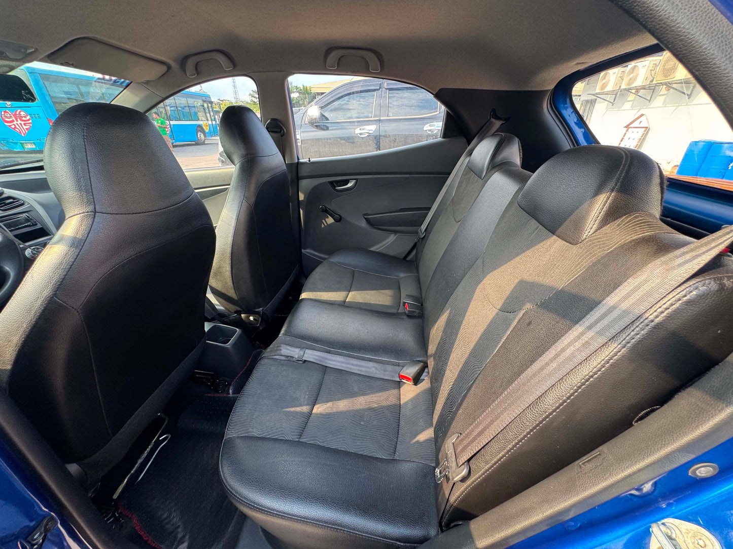 2018 HYUNDAI EON GLX 0.8L MANUAL TRANSMISION Gold Aces Car Display Center