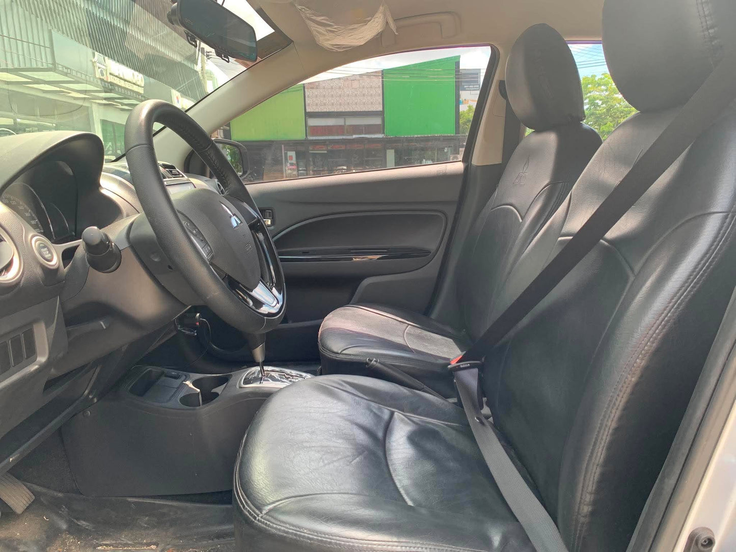 2024 MITSUBISHI MIRAGE G4 GLS 1.2L AUTOMATIC TRANSMISSION Gold Aces Car Display Center