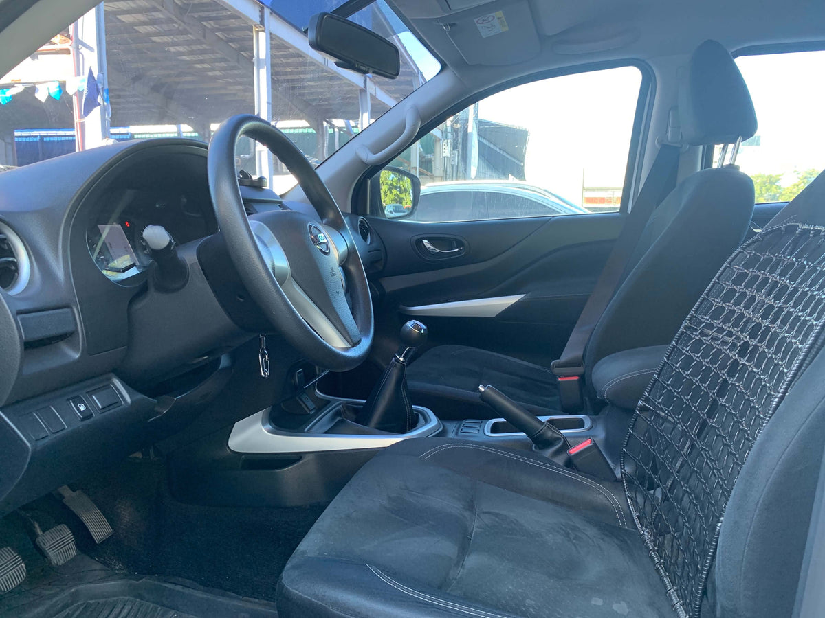 2020 NISSAN NAVARA 2.5L EL 4X2 MANUAL TRANSMISSION Gold Aces Car Display Center