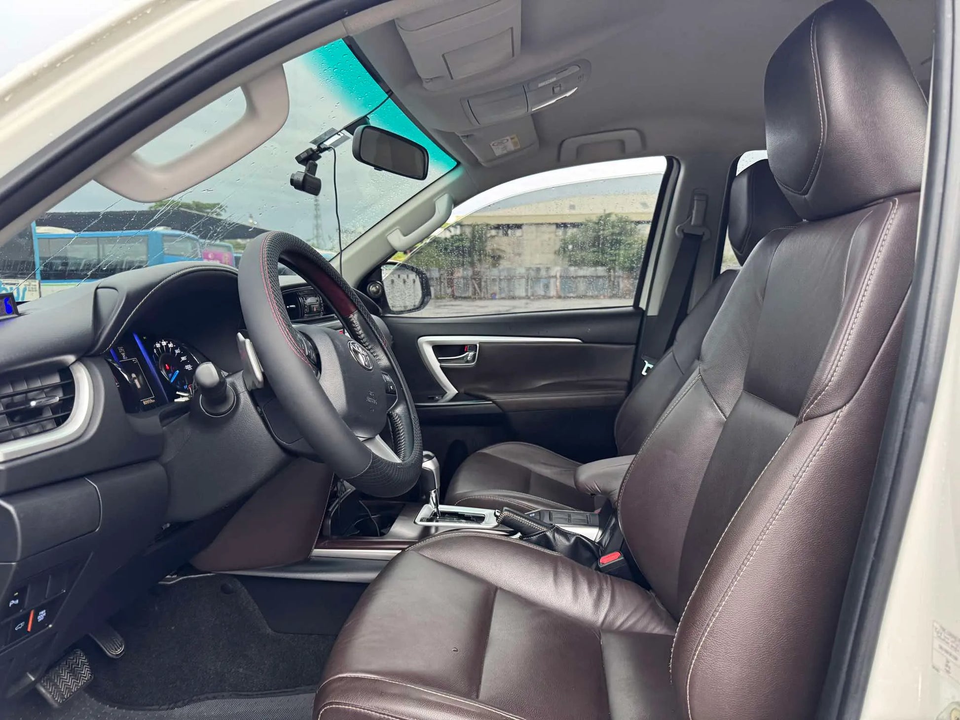 2018 TOYOTA FORTUNER V 2.4 AUTOMATIC TRANSMISSION - Gold Aces Car Display Center