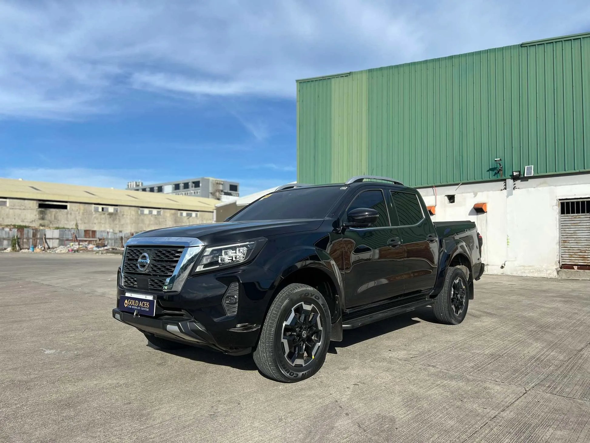 2021 NISSAN NAVARA 2.5L VL 4X2 AUTOMATIC TRANSMISSION - Gold Aces Car Display Center