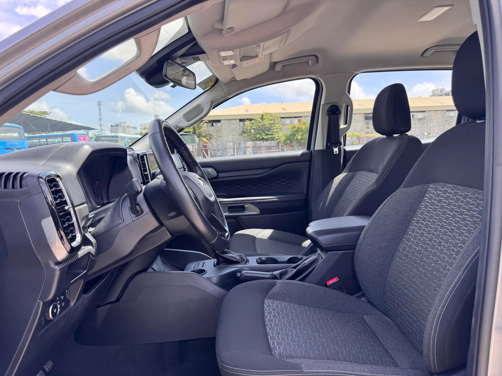 2023 FORD RANGER XLT 2.2L 4X2 AUTOMATIC TRANSMISSION (6T KMS ONLY!) - Gold Aces Car Display Center