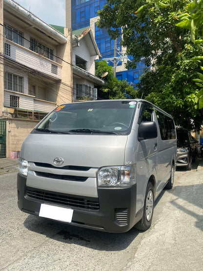 2022 TOYOTA HIACE COMMUTER 3.0L MANUAL TRANSMISSION