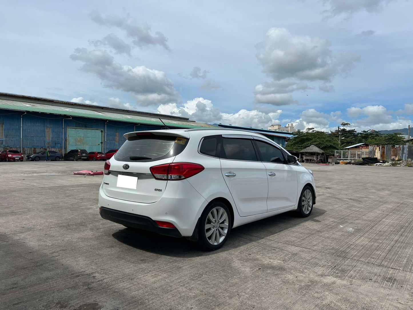 2014 KIA CARENS EX 1.7L AUTOMATIC TRANSMISSION