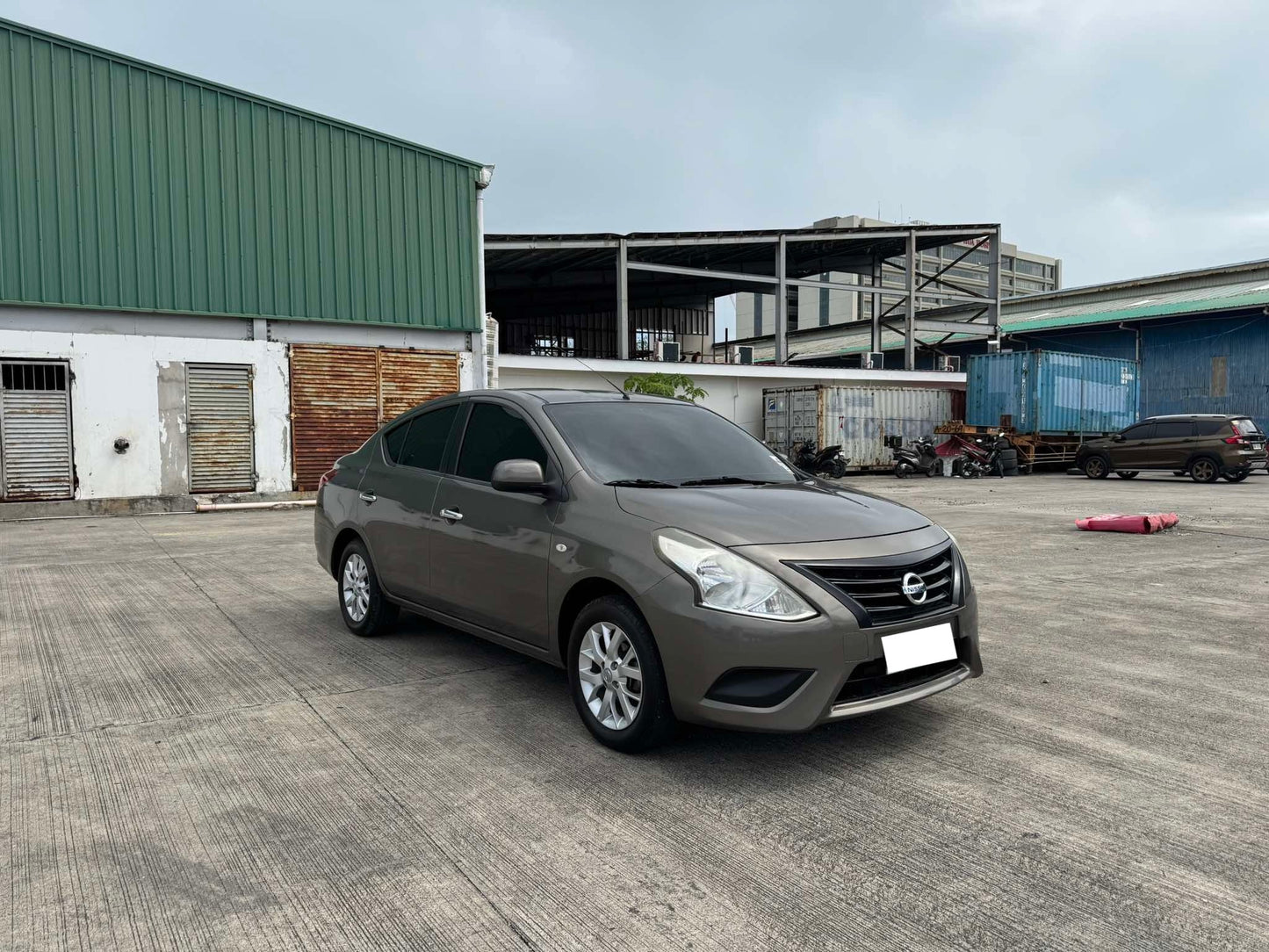 2017 NISSAN ALMERA 1.5L AUTOMATIC TRANSMISSION Gold Aces Car Display Center