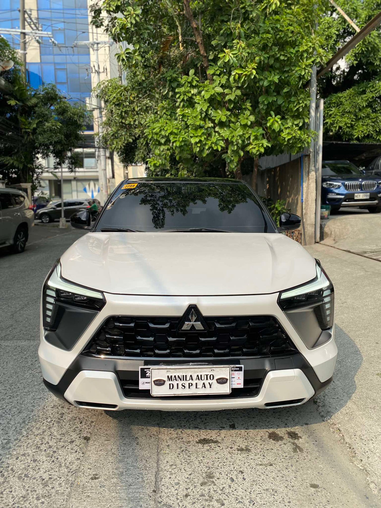 2025 MITSUBISHI XFORCE GLS 1.5LG 2WD AUTOMATIC TRANSMISSION (ALMOST BRAND NEW) Gold Aces Car Display Center