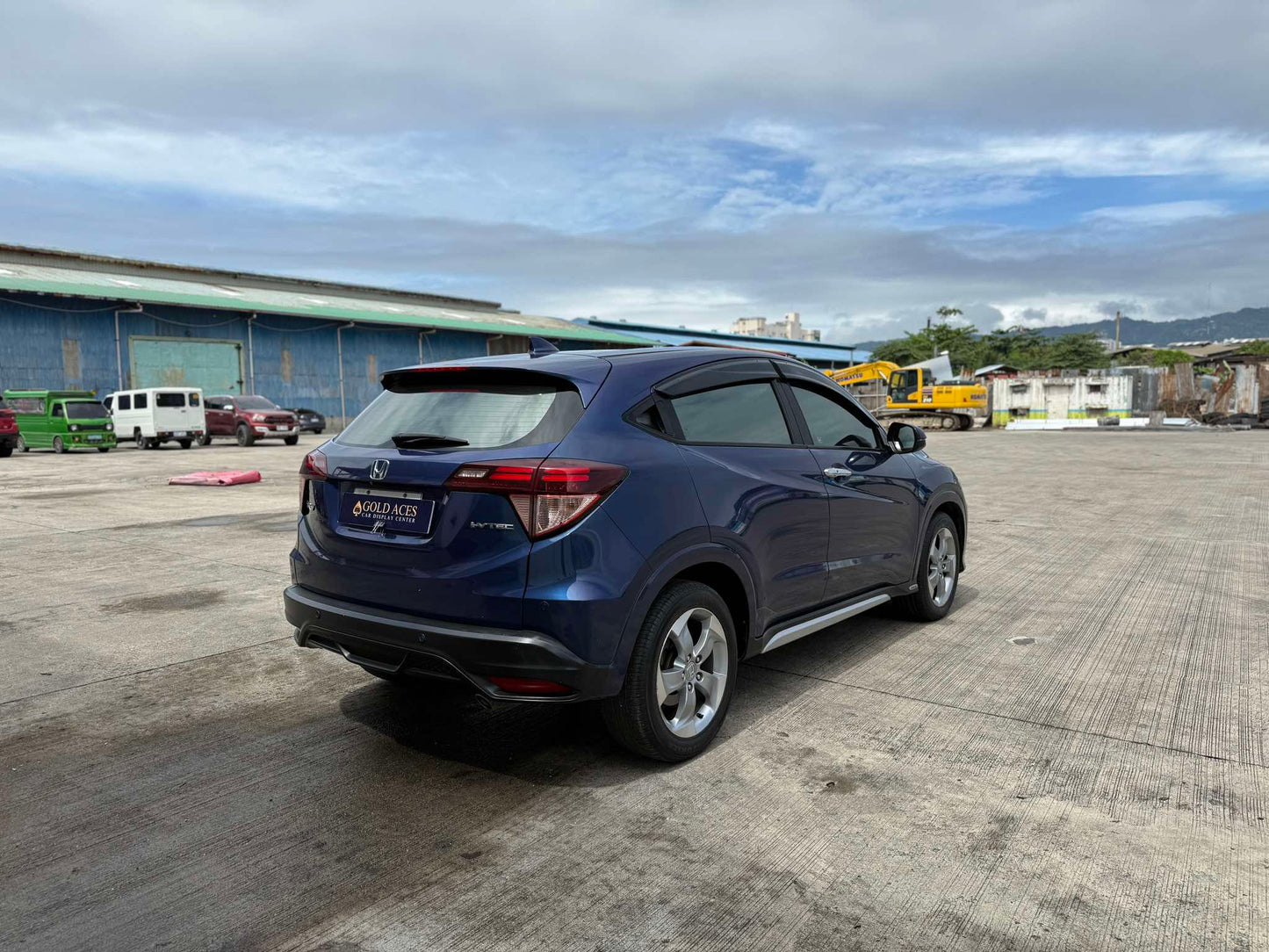 2015 HONDA HRV 1.8L EL AUTOMATIC TRANSMISSION Gold Aces Car Display Center